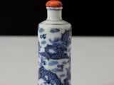 chinese blue and white porcelain snuff bottle with dragon design
