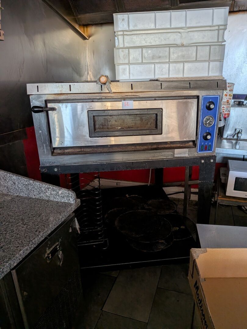 FOUR à pizzas 1 sole avec piétement