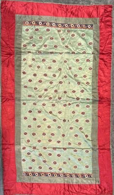 Tenture façonnée dans un châle brodé, Inde, premier quart du…