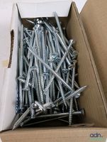 Lot de 1400 vis pour acier et zing. (photo 3)