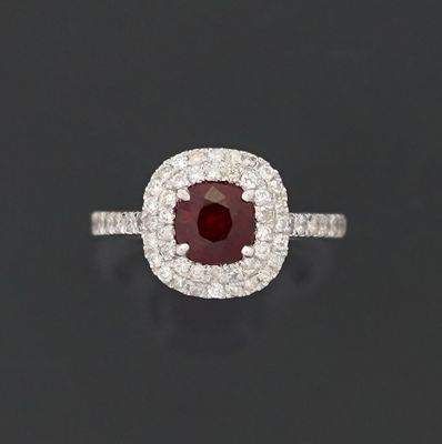 Bague en or gris 18k 750 millièmes ornée d'un rubis de taill…