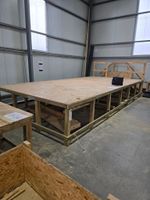 TABLE de découpe avec rampe escalier en bois et OSB (photo 2)