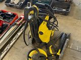 a machine that is sitting on the floor in the garage