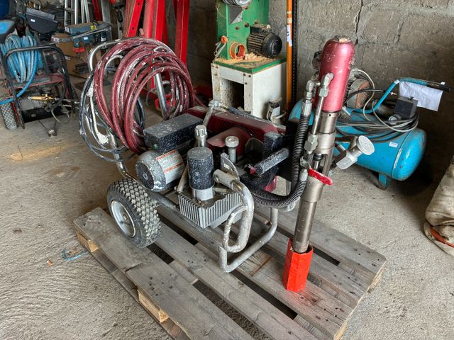 Machine projeter à peinture thermique AIRLESS, moteur STAHL SCHMI
