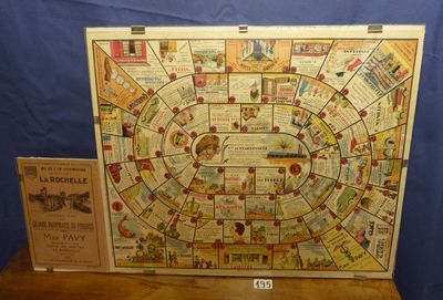 un jeu de société exposé sur une table