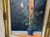 une photo d'un tableau représentant une rose dans un vase