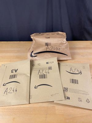 Lot de 4 colis Mystère (Retour Amazon,NPAI ,Adresse incomplè…