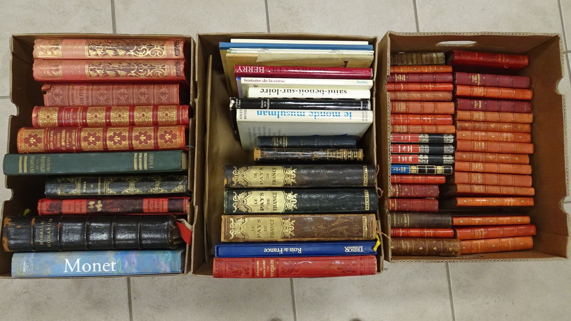 Objets d'art & Curiosités