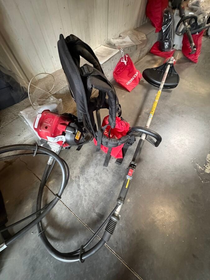 Débroussailleuse à dos HONDA