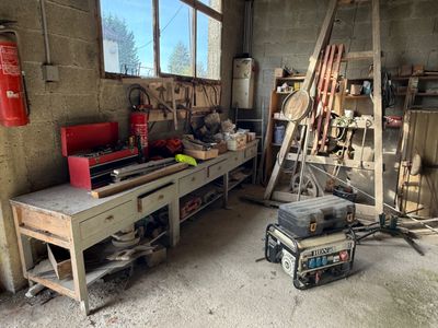 Établi et son contenu