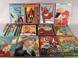 un grand nombre de livres posés sur une table