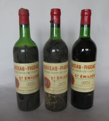 3 bouteilles château FIGEAC 1° Grand Cru Saint-Emilion 1975 …