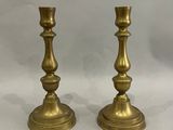 paire de chandeliers anciens en laiton