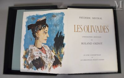 la photo d'un livre sur lequel figure la photo d'une femme