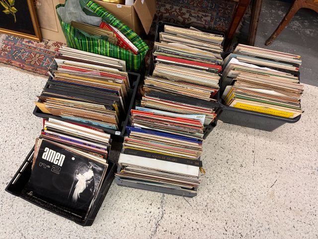 Important lot de disques 33 tours principalement musique classiqu...