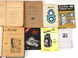 un grand nombre de livres posés sur une table