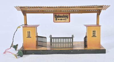 une maquette représentant un banc situé devant un bâtiment