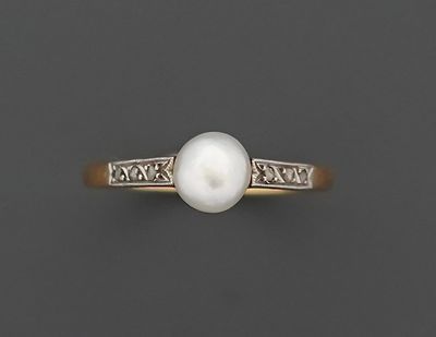 Fine bague en or jaune 18K 750 millièmes ornée d'une perle b…