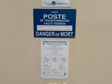 a sign on the door of a building stating that there is no smoking