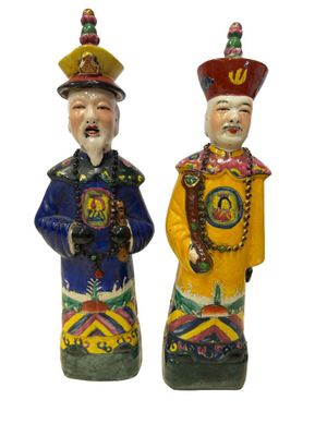 paire de figurines en céramique représentant un homme et une femme