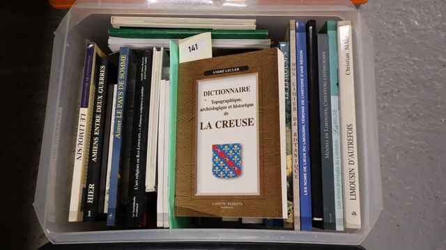 Lot de livres modernes sur le Limousin et Creuse dont le dictionn...