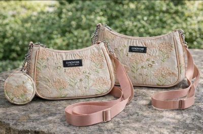 2 sacs de la marque Synonyme Georges Rech avec leurs porte-monnaies as - Photo 1