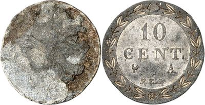 un gros plan d'une pièce de monnaie avec un visage dessus