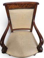 Fauteuil de style Empire à accotoirs sculptés de dauphins et… (photo 3)