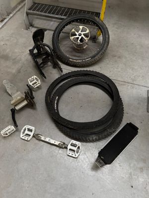 Lot d'accessoires pour vélo electrique e tricks F01 (en l'ét…