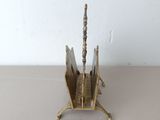 a metal object that is sitting on a table