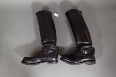 Paire de bottes de gendarme en cuir dim.