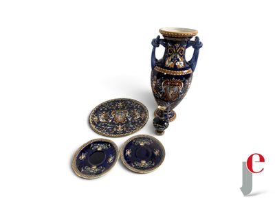 a picture of a blue vase and a plate on a white surface