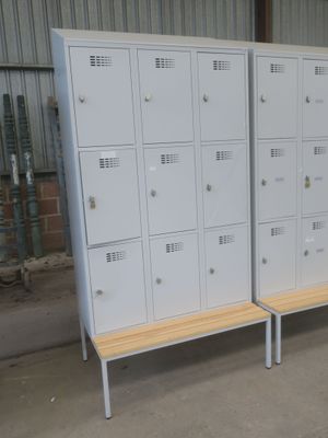 Armoire vestiaire MALAW 9 cases avec banc et partie supérieu… - Photo 1