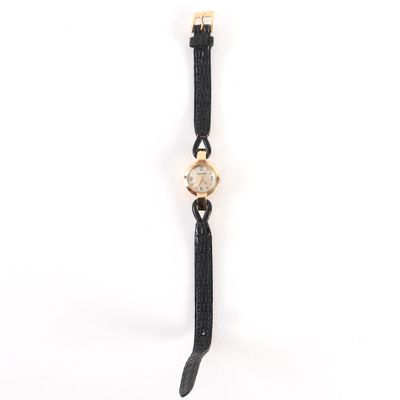 MONTRE EN OR JEAGER LECOULTRE Montre en or 18k, poinçon tête…