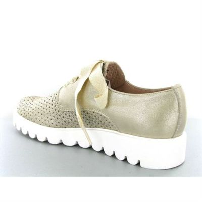 chaussures pour femme beiges et blanches, ornées d'un nœud sur le côté