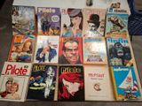 beaucoup de bandes dessinées sur la table