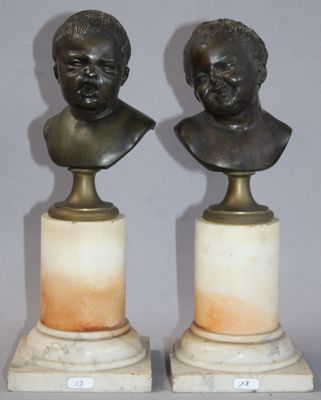 Paire de bustes en bronze à patine médaille représentant deu…