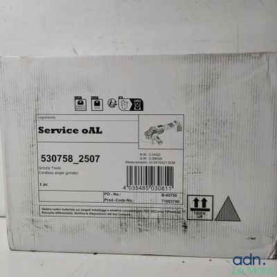 a box that has a service oil label on it