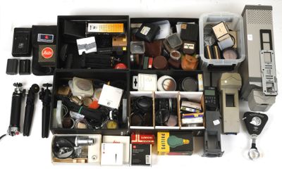 many different types of items in this case