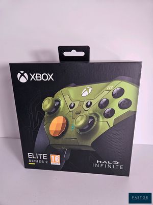 un gros plan d'une boîte contenant une manette de jeu