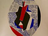 une image représentant un cercle orné d'un motif rouge, blanc et bleu