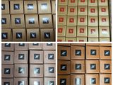 quatre photos de boîtes de différentes tailles et couleurs