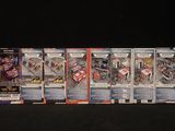de nombreuses figurines encore dans leur emballage