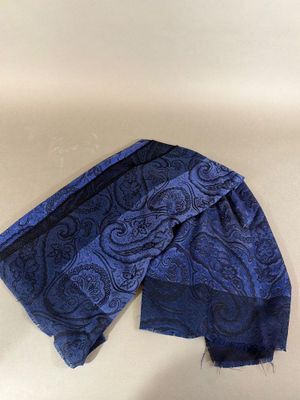 an image of a piece of fabric that has been cut in half