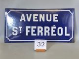 a blue street sign that says avenue st ferriol
