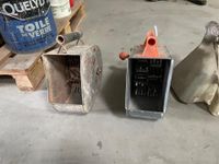 Un lot comprenant deux projetteuses manuelles et petit matér… (photo 2)