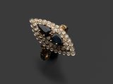 une bague en saphir et diamant