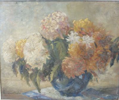une peinture de fleurs dans un vase bleu sur une table
