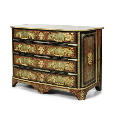 une image d'une commode avec un plateau en marbre