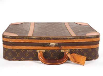 LOUIS VUITTON Valise RUBAN BLEU (c 1975) de la série STRATOS…